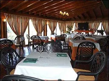 Camino De Altamira Santillana del Mar