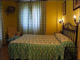 阿塔米拉卡米诺旅馆